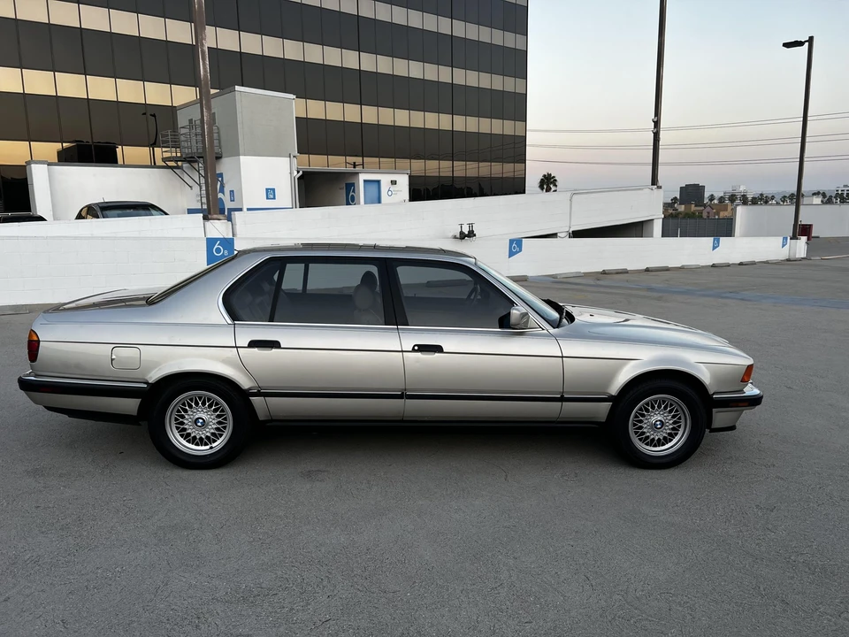 1989 BMW E32 7 Series - Image 22 of 31