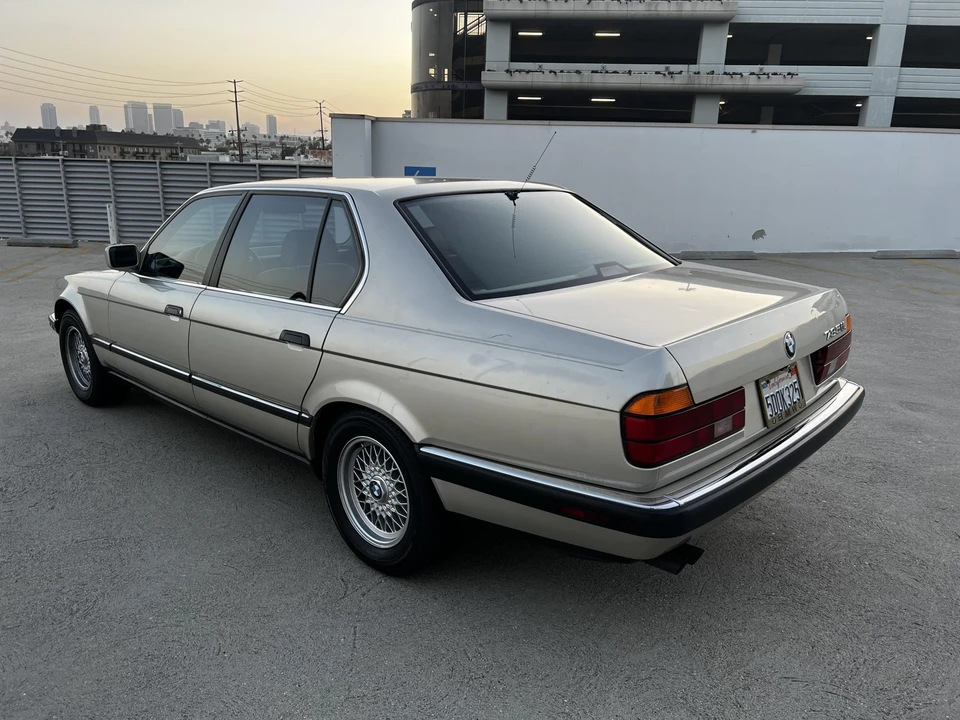 1989 BMW E32 7 Series - Image 21 of 31