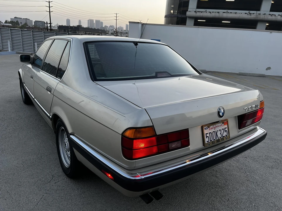1989 BMW E32 7 Series - Image 29 of 31
