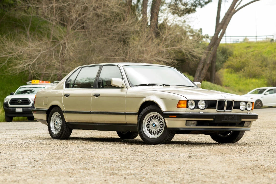 1989 BMW E32 7 Series - Image 14 of 31