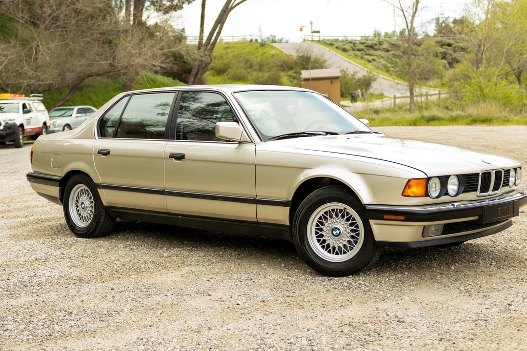 1989 BMW E32 7 Series - Image 13 of 31