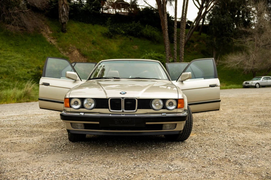 1989 BMW E32 7 Series - Image 16 of 31