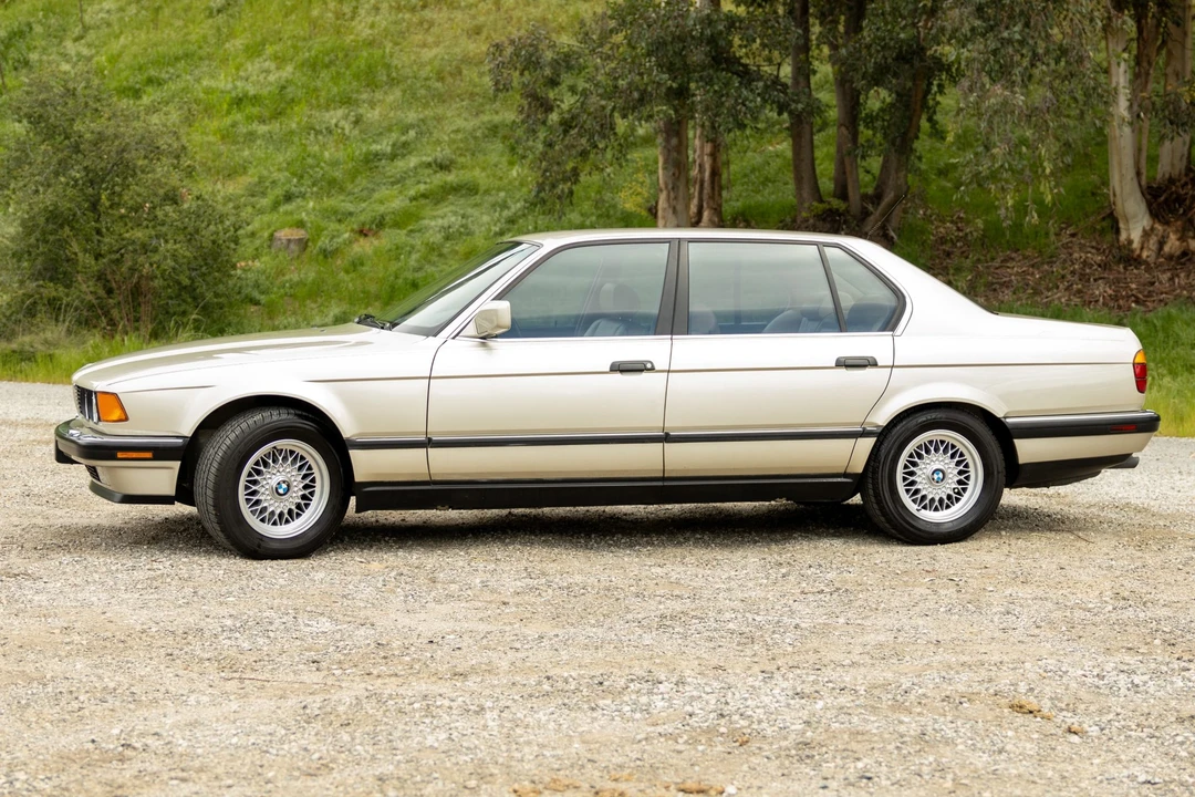 1989 BMW E32 7 Series - Image 6 of 31