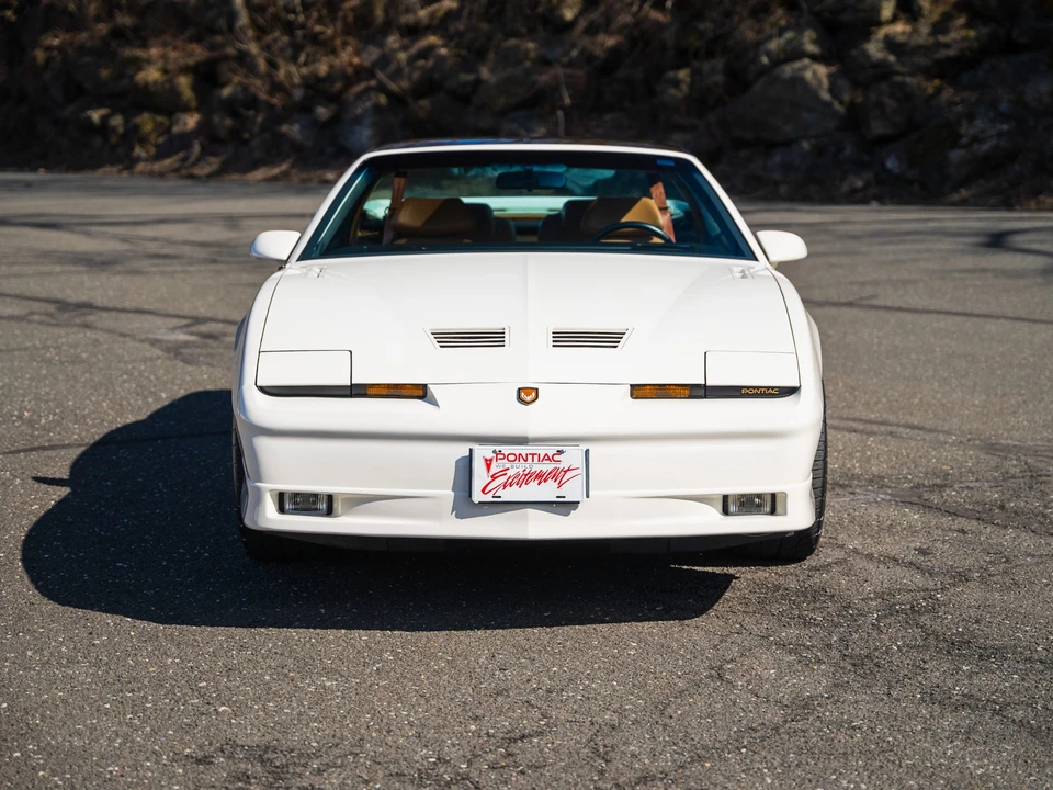1989 Pontiac Firebird Trans Am 3rd Gen - Image 16 of 31
