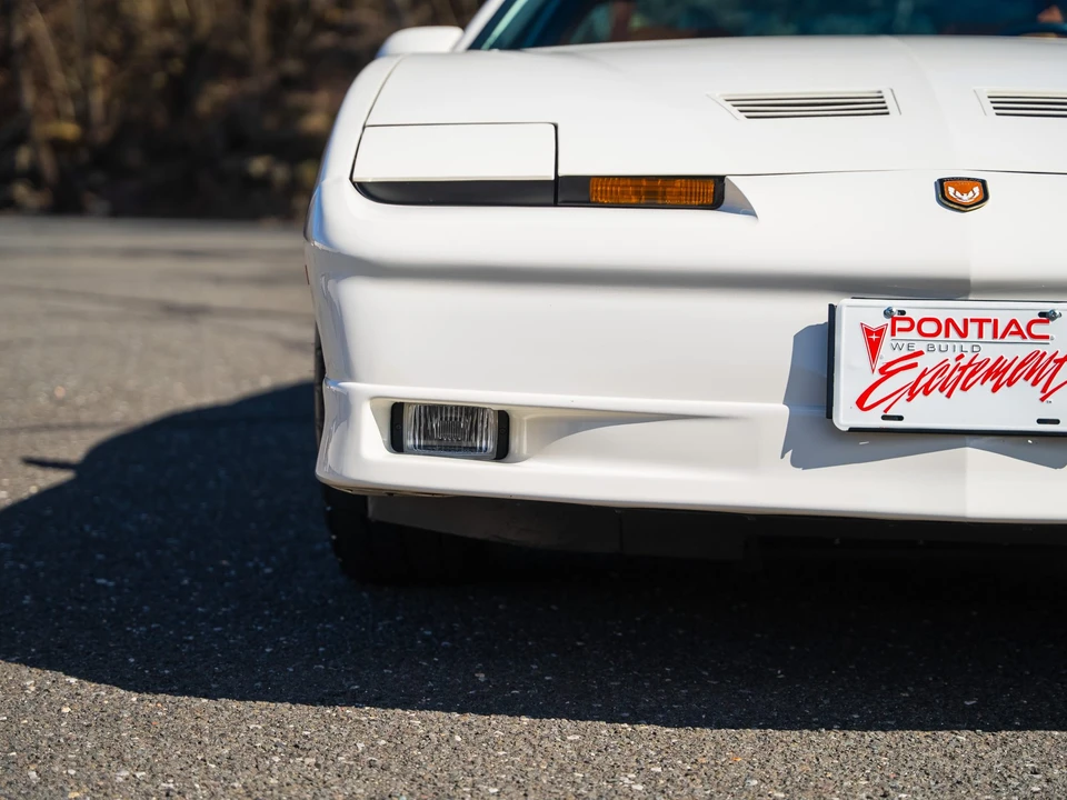 1989 Pontiac Firebird Trans Am 3rd Gen - Image 23 of 31