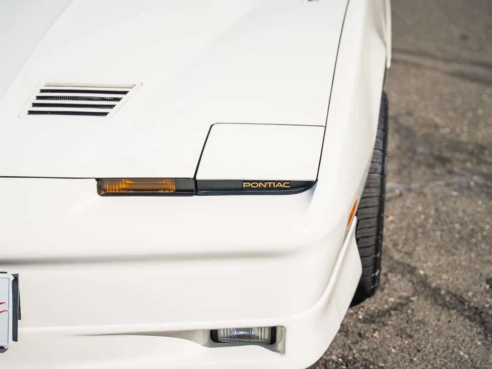 1989 Pontiac Firebird Trans Am 3rd Gen - Image 28 of 31
