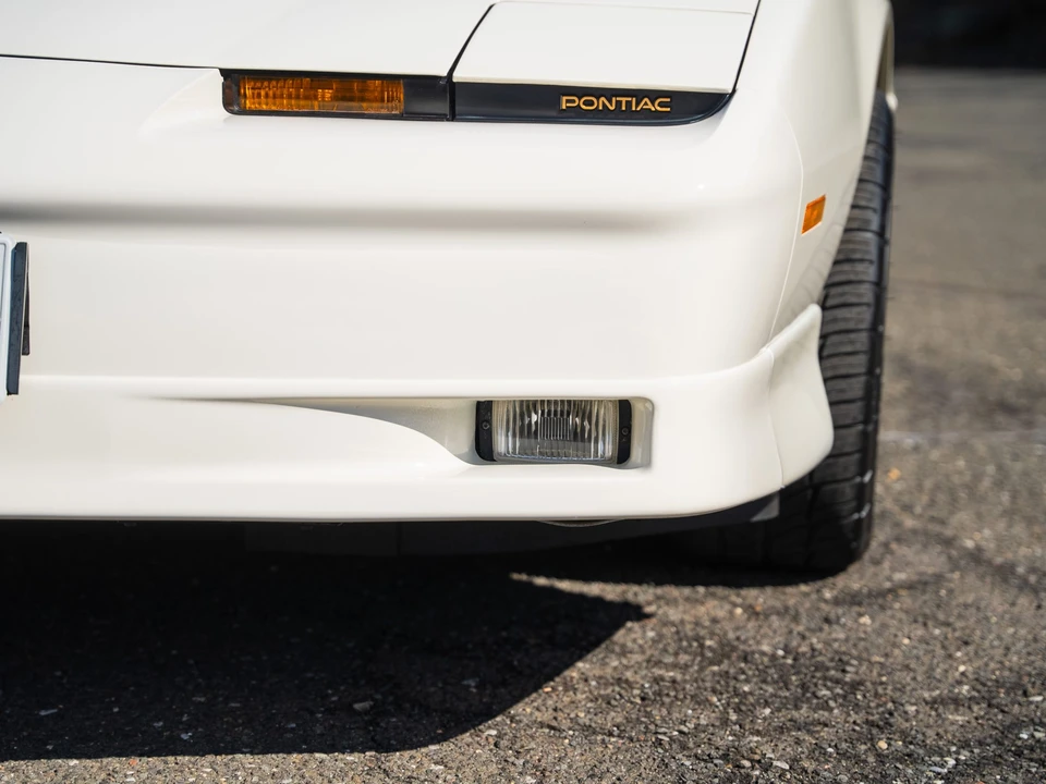 1989 Pontiac Firebird Trans Am 3rd Gen - Image 29 of 31