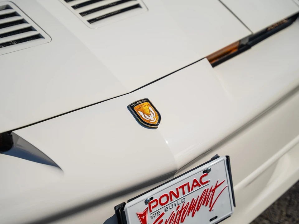 1989 Pontiac Firebird Trans Am 3rd Gen - Image 24 of 31