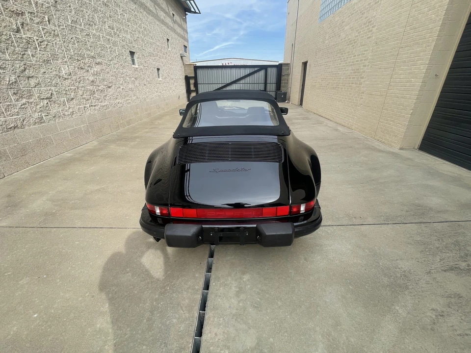 1989 Porsche 911 Carrera 3.2 - Image 24 of 31