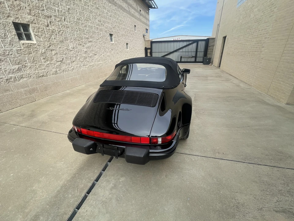 1989 Porsche 911 Carrera 3.2 - Image 26 of 31