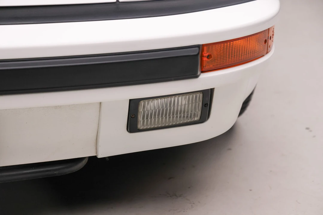 1989 Porsche 911 Carrera 3.2 - Image 30 of 31