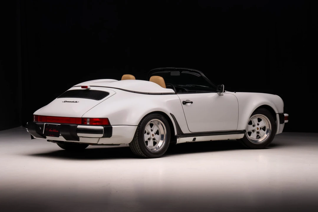 1989 Porsche 911 Carrera 3.2 - Image 8 of 31