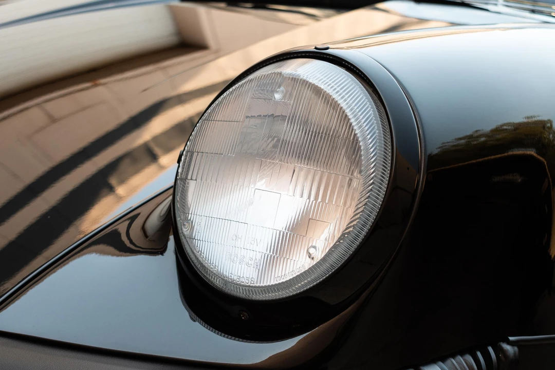 1989 Porsche 911 Carrera 3.2 - Image 20 of 31