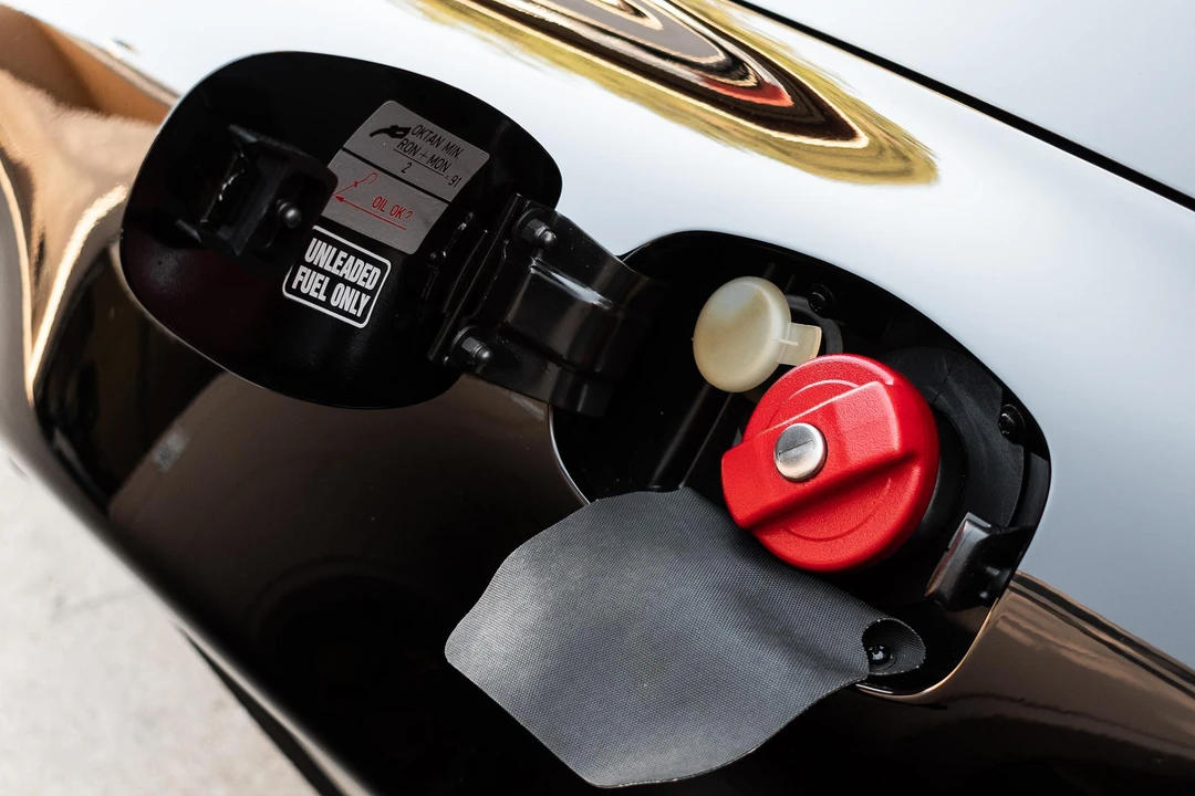 1989 Porsche 911 Carrera 3.2 - Image 17 of 31