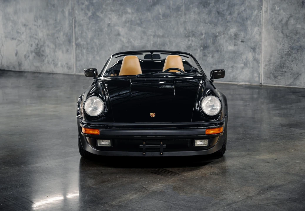 1989 Porsche 911 Carrera 3.2 - Image 13 of 31