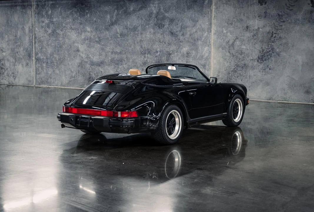 1989 Porsche 911 Carrera 3.2 - Image 10 of 31
