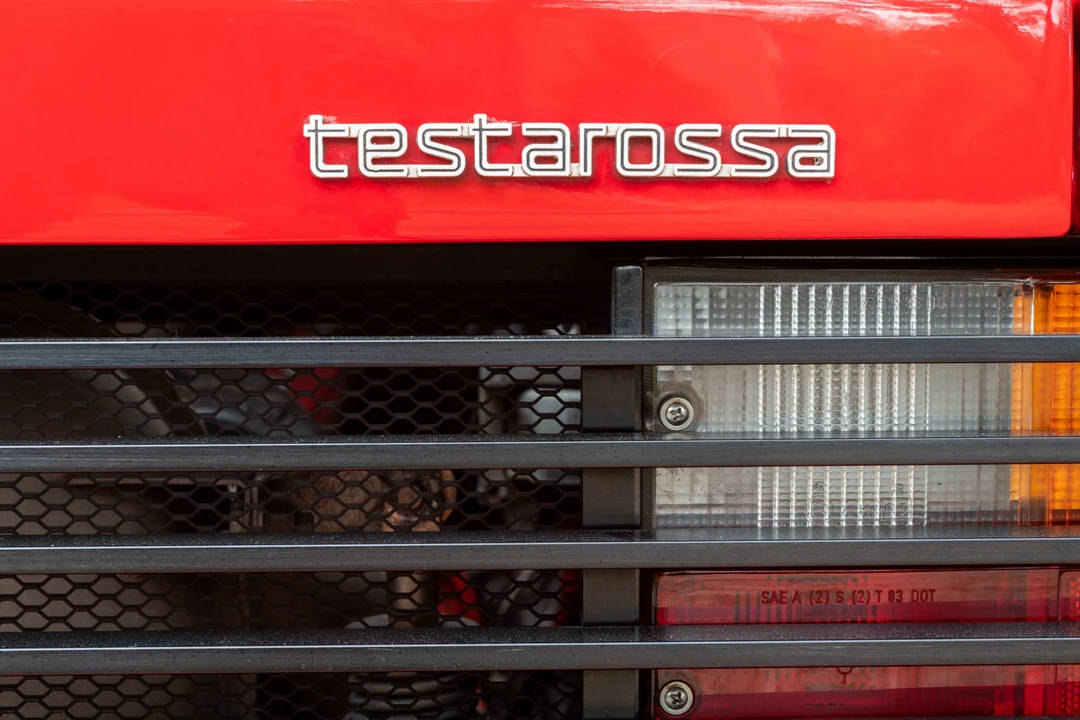 1990 Ferrari Testarossa - Image 28 of 31