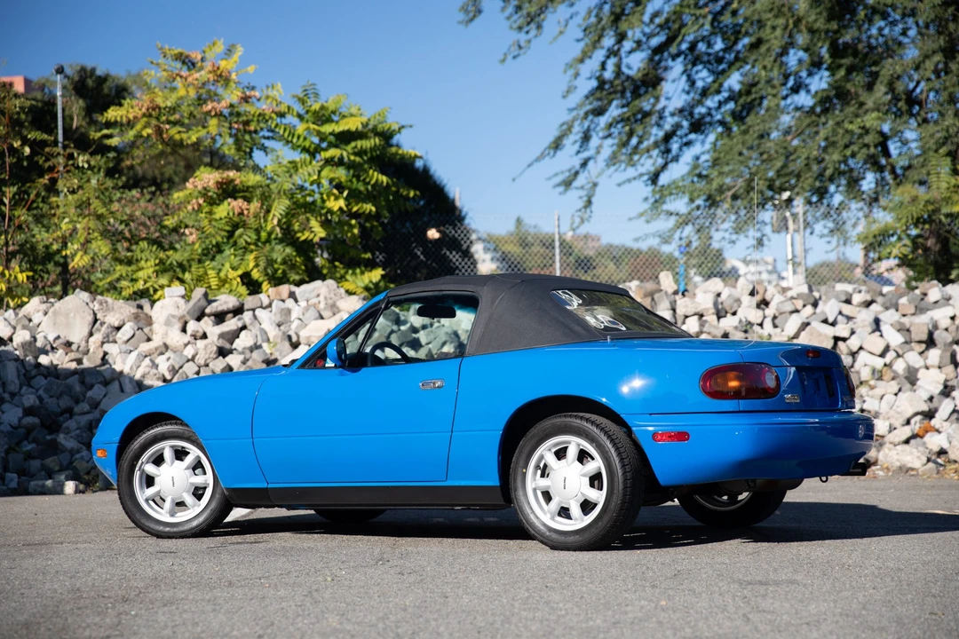 1990 Mazda NA MX-5 Miata - Image 5 of 31
