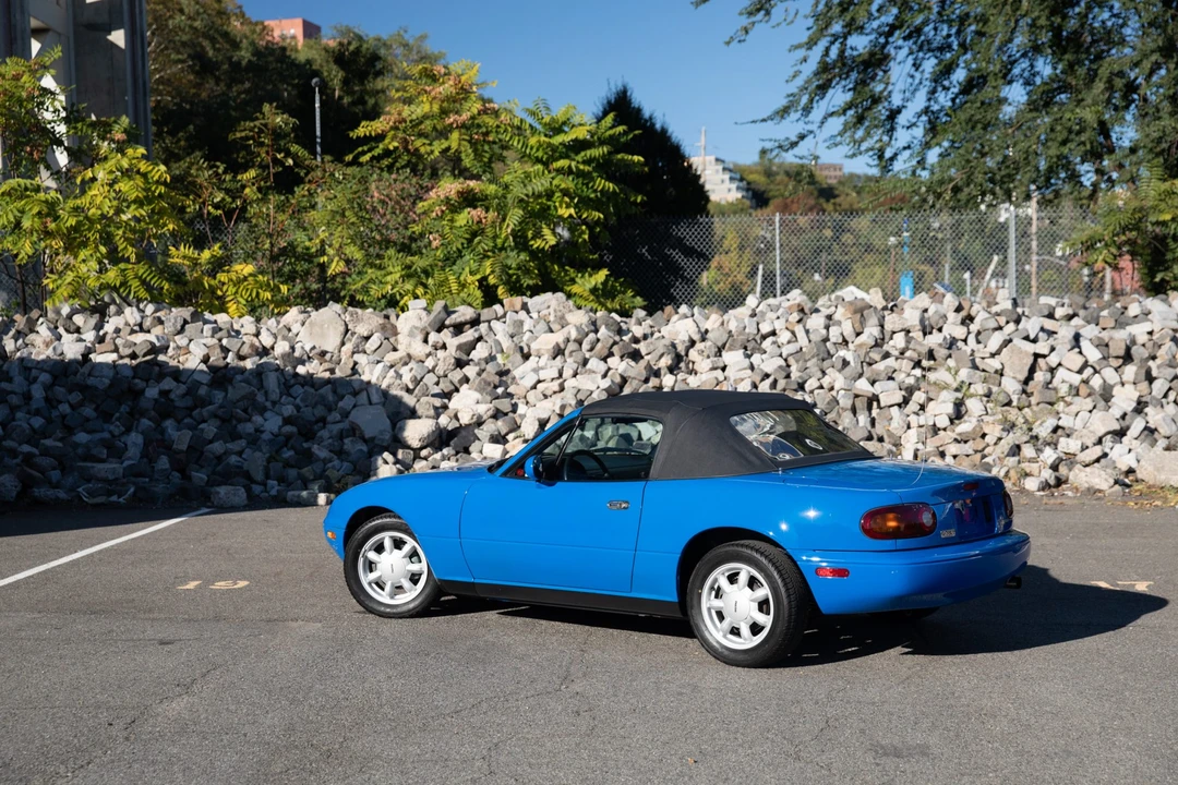 1990 Mazda NA MX-5 Miata - Image 6 of 31