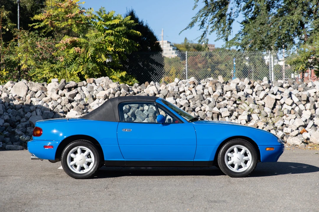 1990 Mazda NA MX-5 Miata - Image 10 of 31