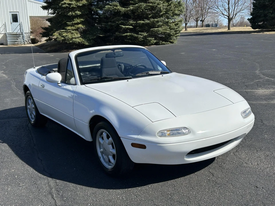 1990 Mazda NA MX-5 Miata - Image 30 of 31