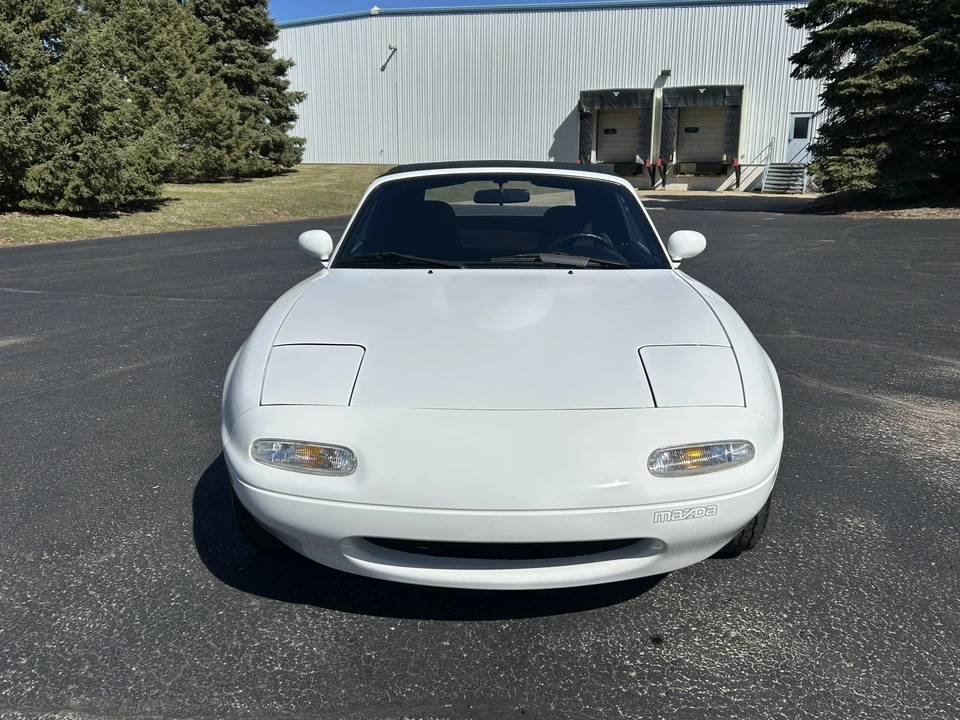 1990 Mazda NA MX-5 Miata - Image 2 of 31