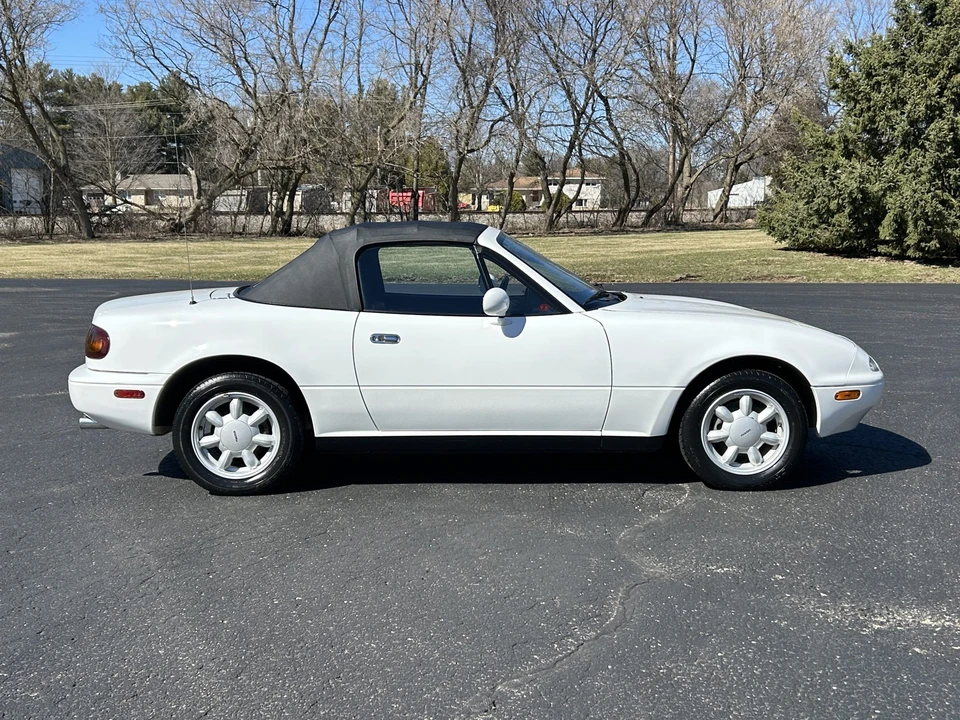 1990 Mazda NA MX-5 Miata - Image 7 of 31