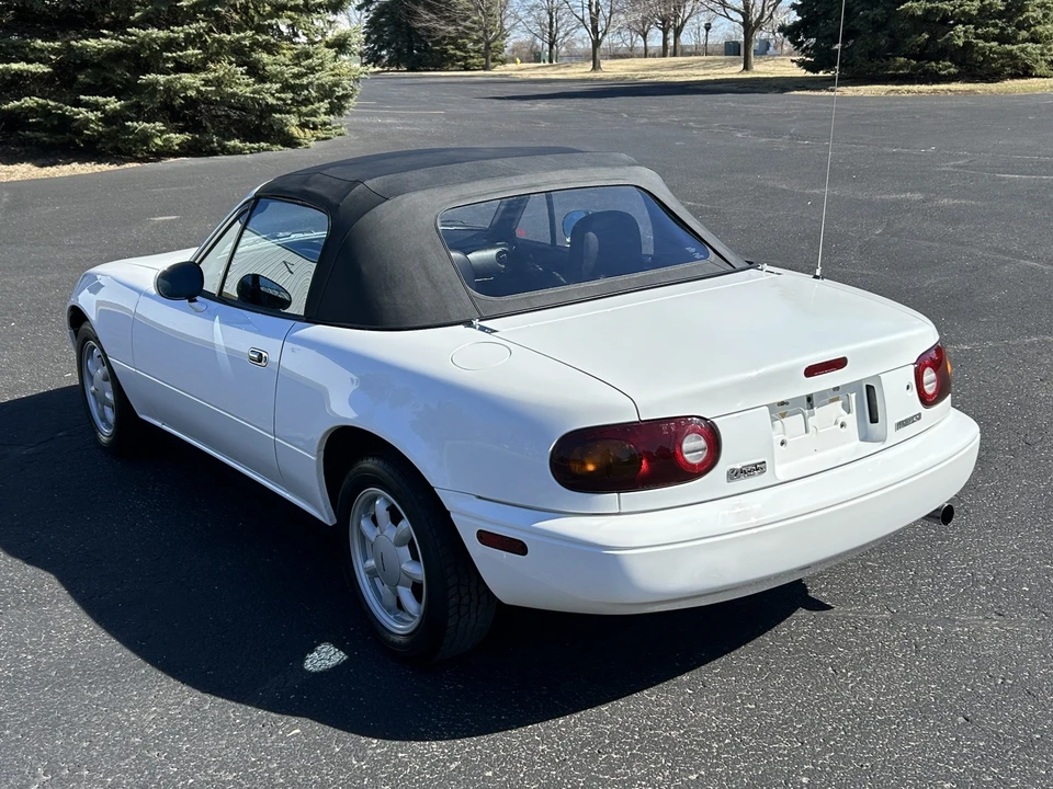 1990 Mazda NA MX-5 Miata - Image 13 of 31
