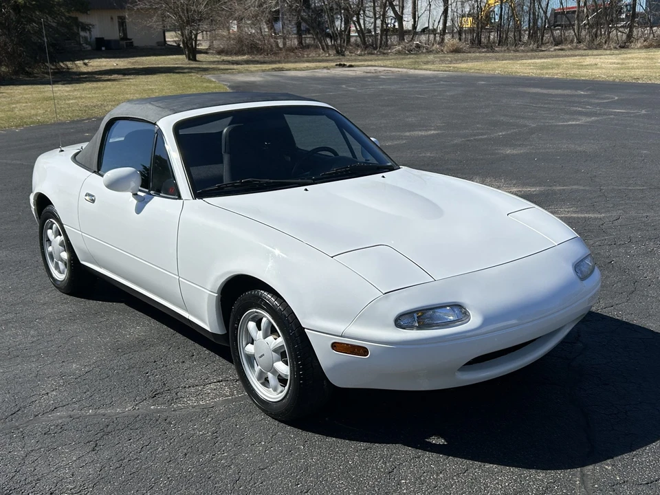 1990 Mazda NA MX-5 Miata - Image 3 of 31