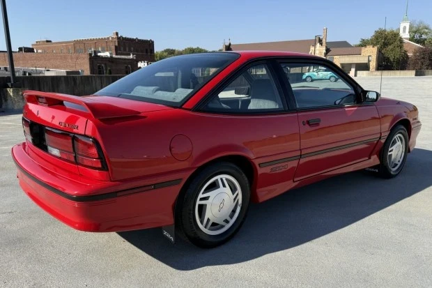 1991 Chevrolet Cavalier - Image 2 of 8