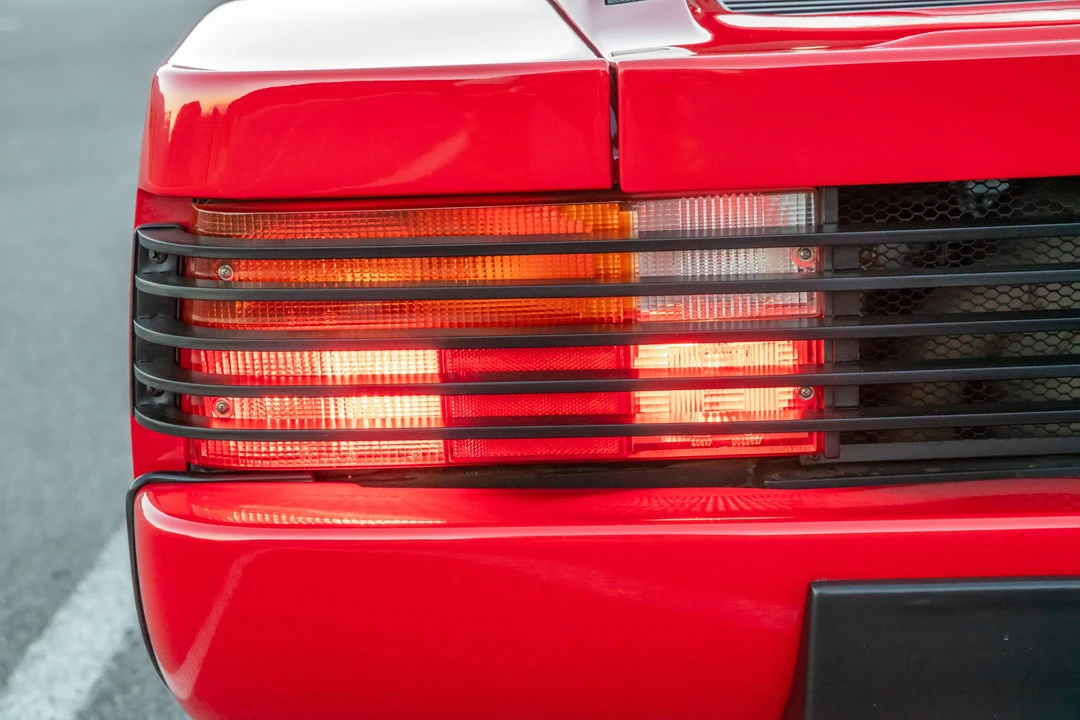 1991 Ferrari Testarossa - Image 17 of 31