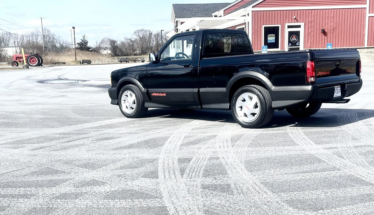 1991 GMC Syclone - Image 7 of 31