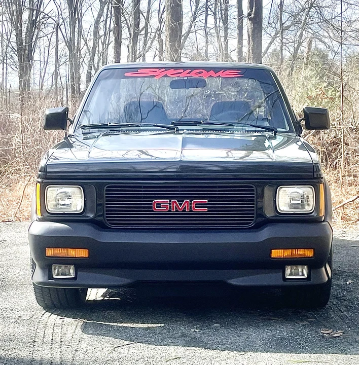 1991 GMC Syclone - Image 2 of 31