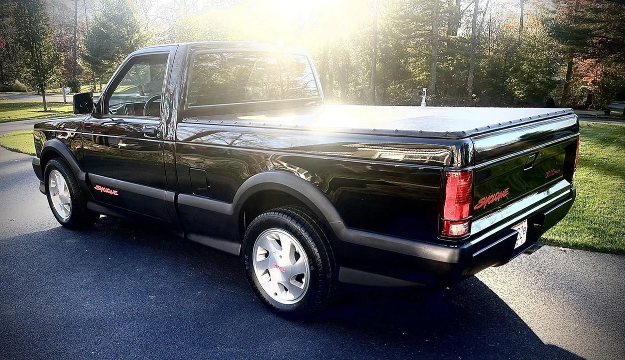 1991 GMC Syclone - Image 8 of 31
