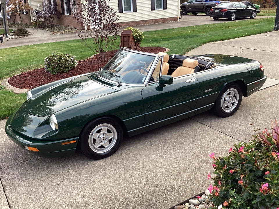 1992 Alfa Romeo Series 4 - Image 2 of 31