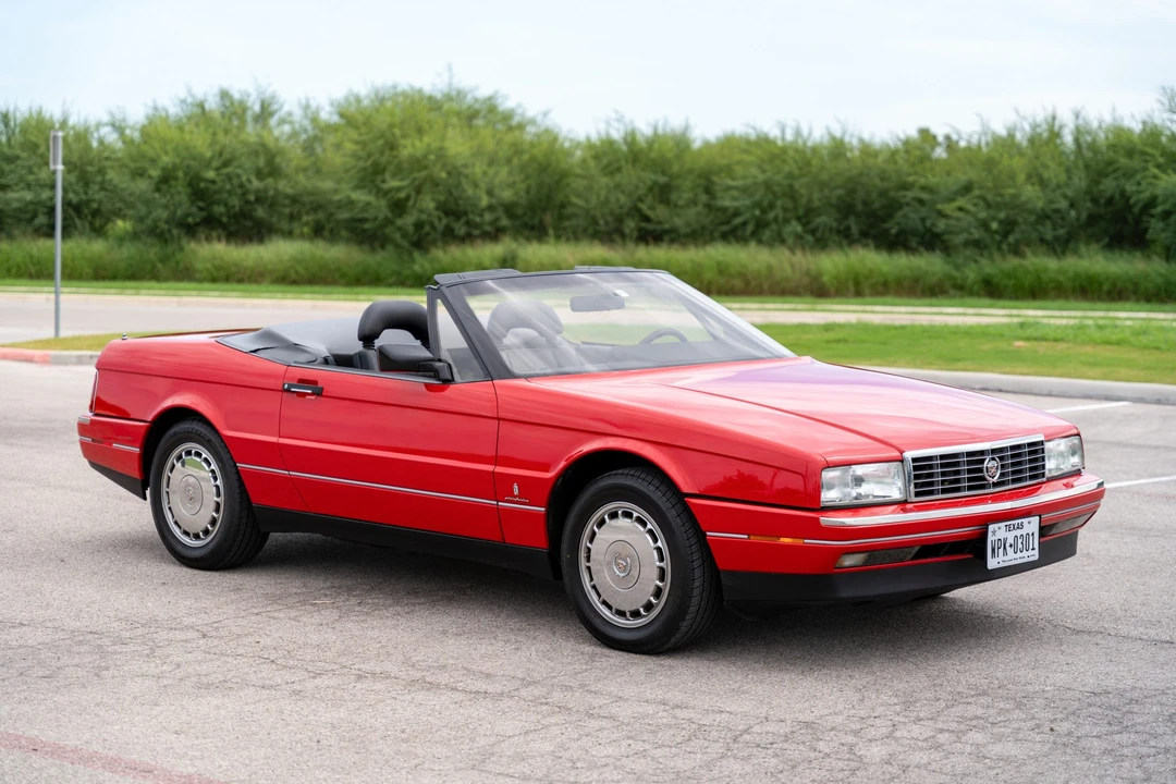 1992 Cadillac Allante - Image 4 of 31