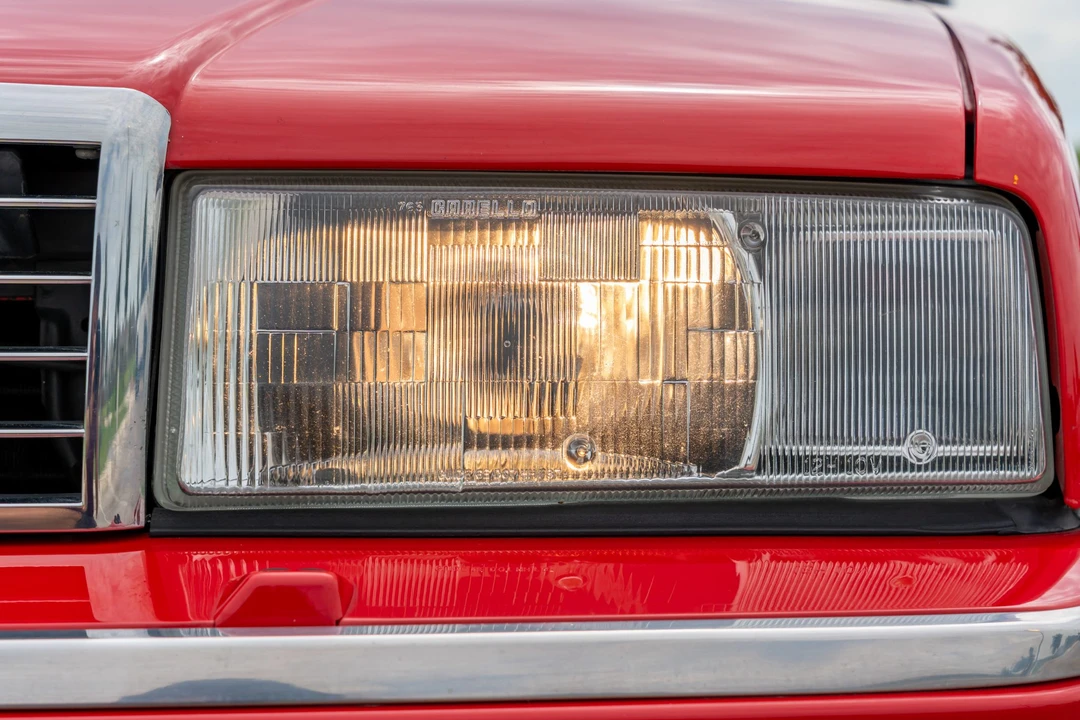 1992 Cadillac Allante - Image 21 of 31