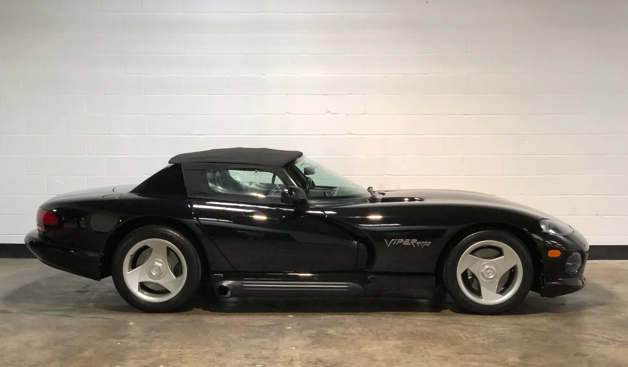 1994 Dodge Viper 1st Gen - Image 26 of 31