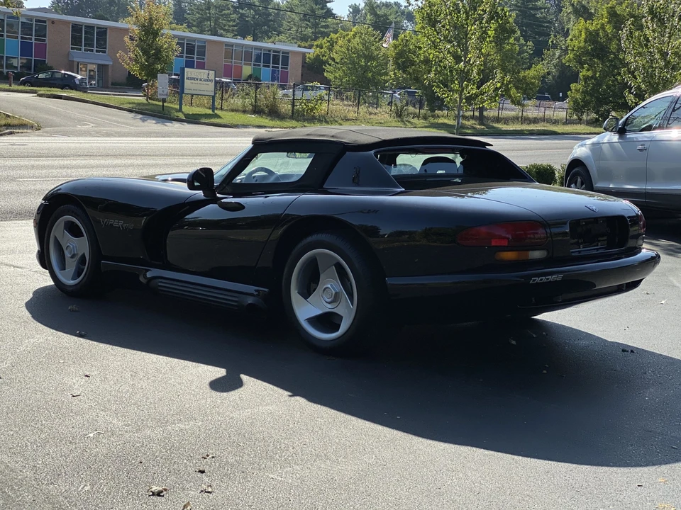 1994 Dodge Viper 1st Gen - Image 17 of 31