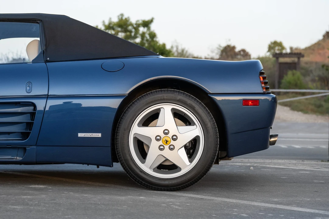 1994 Ferrari 348 Spider - Image 23 of 31