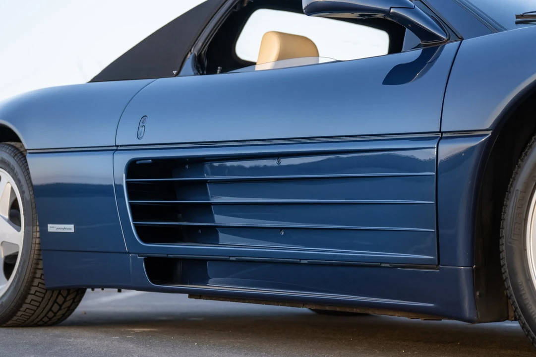1994 Ferrari 348 Spider - Image 27 of 31