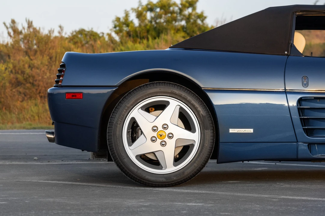1994 Ferrari 348 Spider - Image 24 of 31
