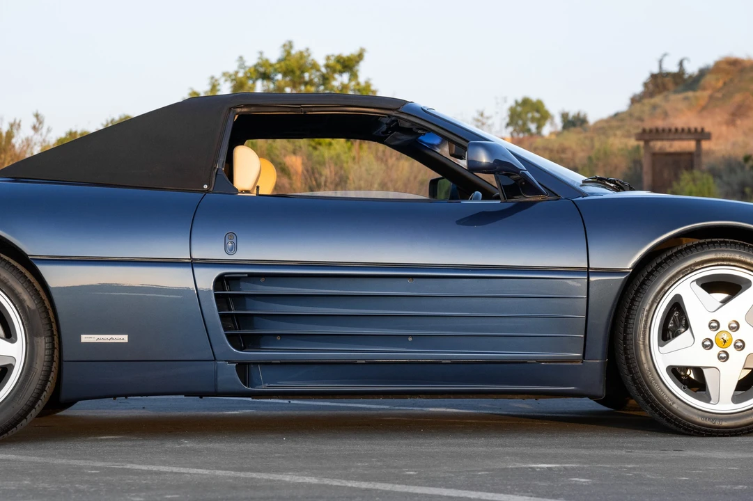 1994 Ferrari 348 Spider - Image 25 of 31