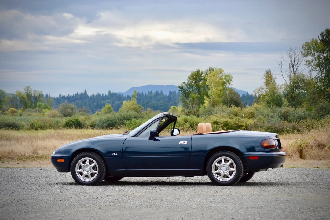 1994 Mazda NA MX-5 Miata - Image 24 of 31