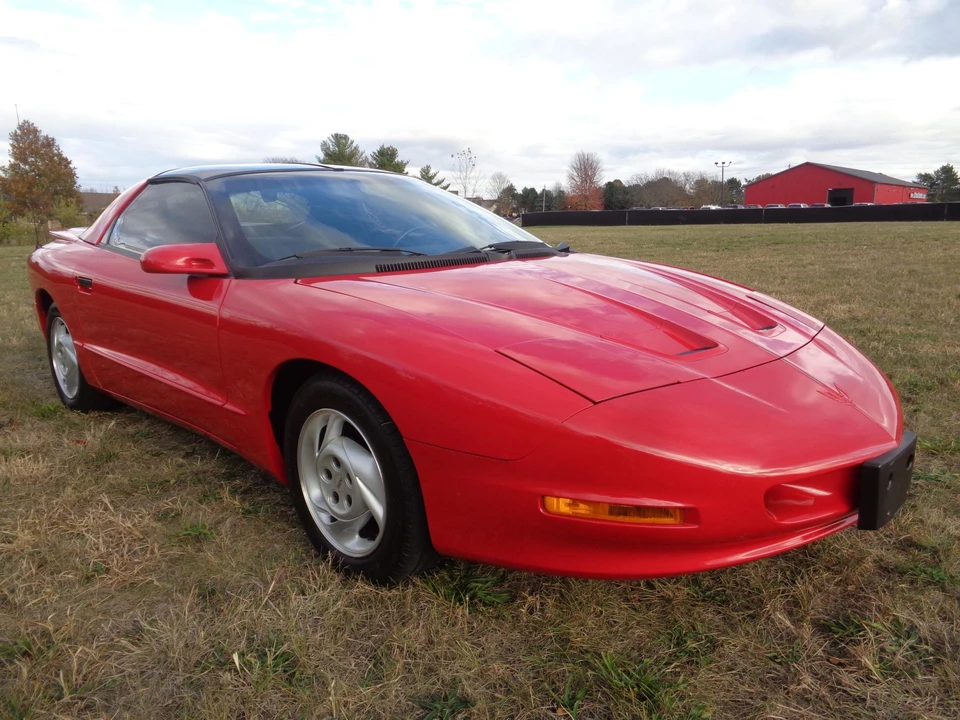 1994 Pontiac Firebird 4th Gen - Image 9 of 31