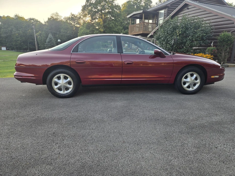 1995 Oldsmobile Aurora - Image 14 of 31