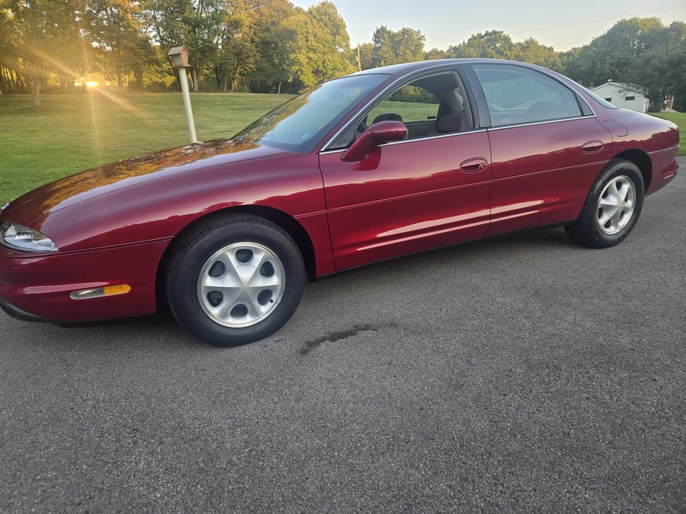 1995 Oldsmobile Aurora - Image 4 of 31
