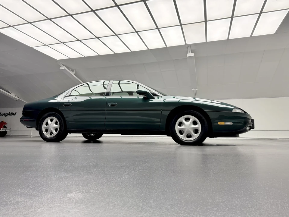 1995 Oldsmobile Aurora - Image 18 of 31