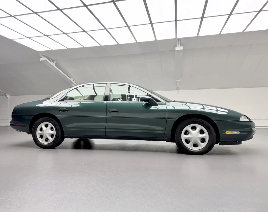 1995 Oldsmobile Aurora - Image 19 of 31