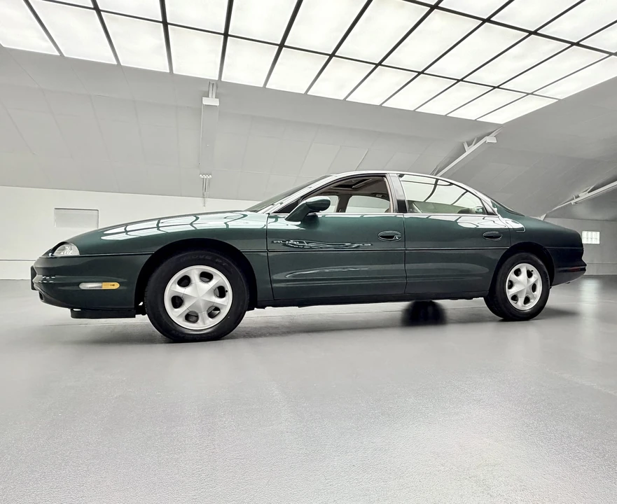 1995 Oldsmobile Aurora - Image 23 of 31